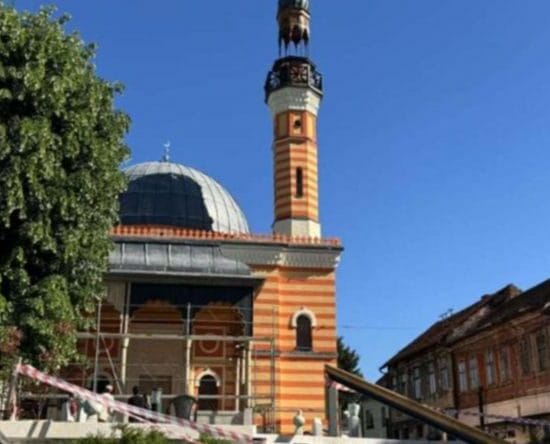 Ceremonija otvorenja bit će upriličena na Trgu slobode s početkom u 12:00 sati. Fena